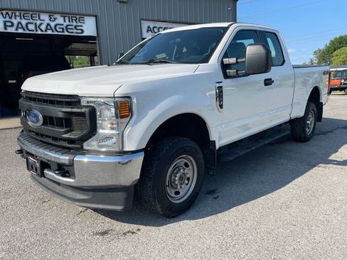 Used 2021 Ford F250 XL w/ Power Equipment Group AWD/4WD image 3