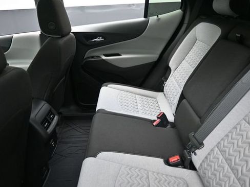 Used 2023 Chevrolet Equinox LT FWD image 23
