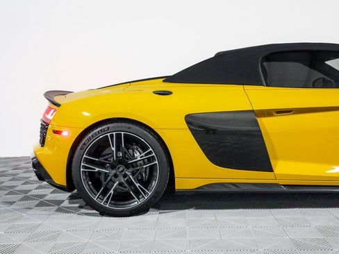 Used 2023 Audi R8 V10 performance image 2