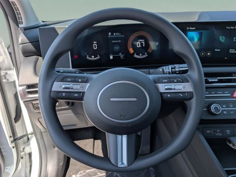 New 2026 Hyundai Tucson SE image 23