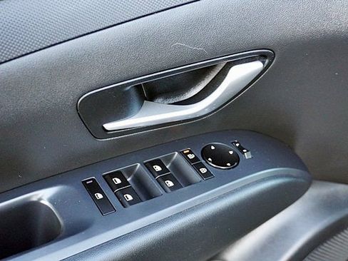 Used 2026 Hyundai Tucson SEL FWD image 23