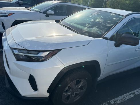 Used 2025 Toyota RAV4 XLE w/ Convenience Package AWD/4WD image 2
