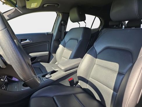 Used 2020 Mercedes-Benz GLA 250 4MATIC image 18