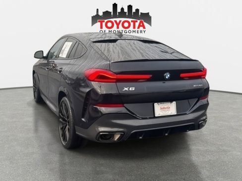 Used 2023 BMW X6 xDrive40i w/ M Sport Package image 3