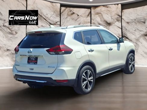 Used 2019 Nissan Rogue SV w/ Premium Package AWD/4WD image 6