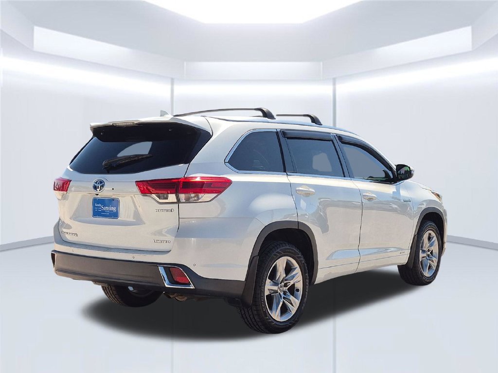 Used 2017 Toyota Highlander Limited AWD/4WD image 6