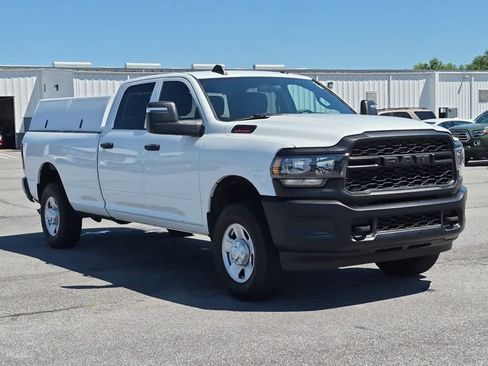 Used 2024 RAM 3500 Tradesman AWD/4WD image 3