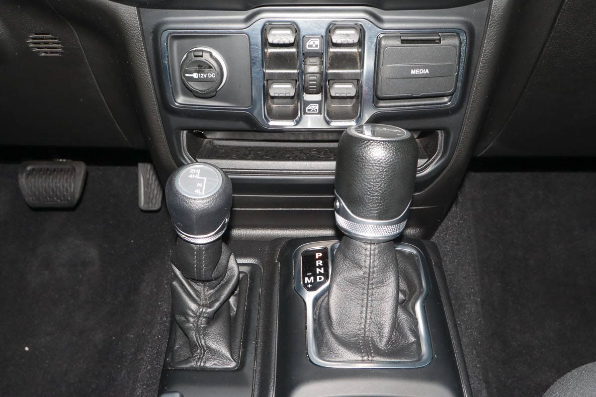 Used 2022 Jeep Gladiator Sport AWD/4WD image 23