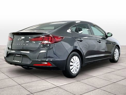 Used 2020 Hyundai Elantra SE w/ Cargo Package (C1) image 11
