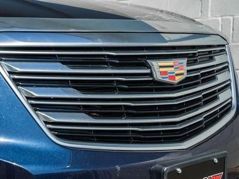 Used 2017 Cadillac XT5 FWD image 11