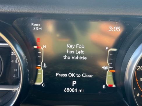 Used 2021 Jeep Gladiator Overland w/ Popular Equipment Package image 16