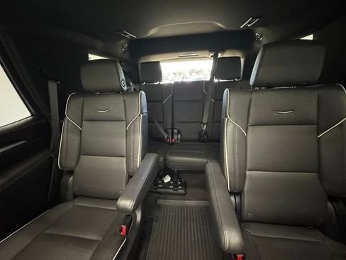 Used 2025 Cadillac Escalade Sport w/ LPO, ONYX Package AWD/4WD image 41