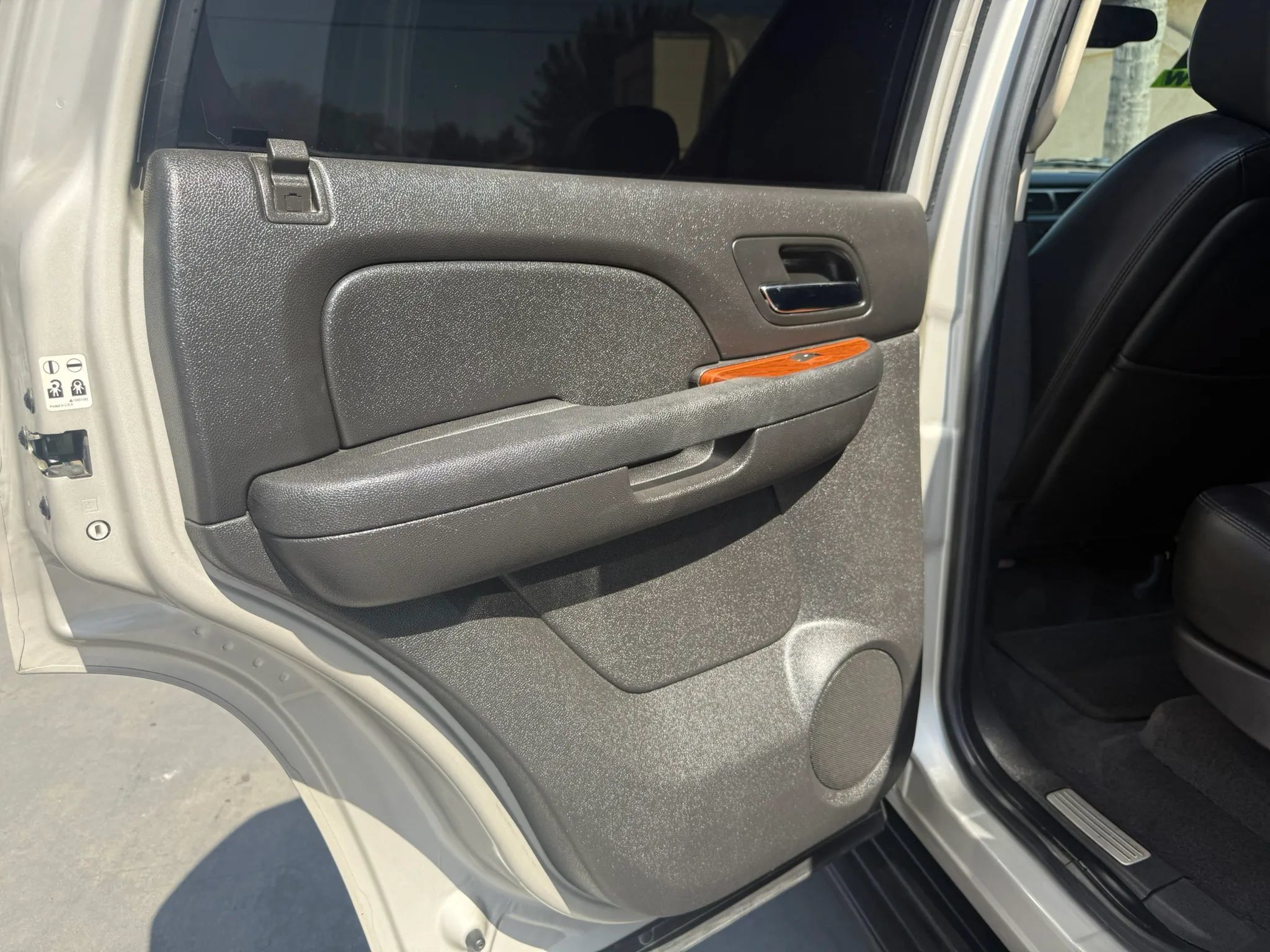 Used 2007 GMC Yukon SLT w/ SLT Preferred Equipment Group RWD image 10
