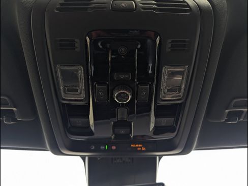 New 2026 Chevrolet Suburban High Country AWD/4WD image 29