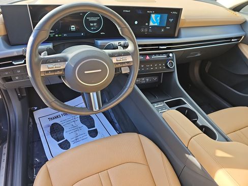 Used 2025 Hyundai Sonata Limited image 17