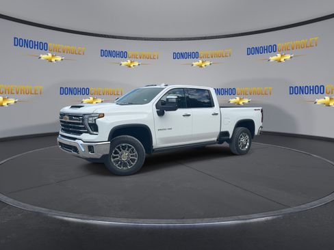 New 2026 Chevrolet Silverado 2500 LTZ w/ LTZ Plus Package AWD/4WD image 7