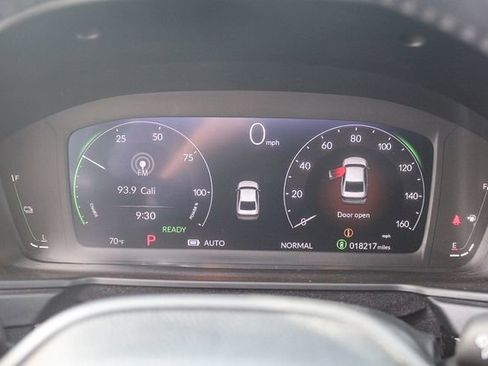 Used 2025 Honda Accord Sport image 29