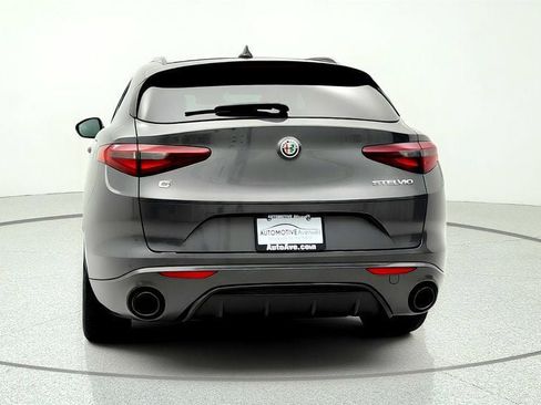 Used 2022 Alfa Romeo Stelvio Veloce AWD/4WD image 6