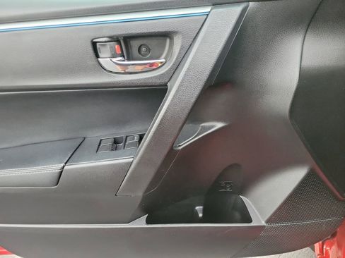 Used 2016 Toyota Corolla S image 14