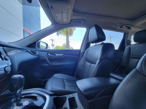 Used 2015 Nissan Rogue SL w/ SL Premium Package AWD/4WD image 14