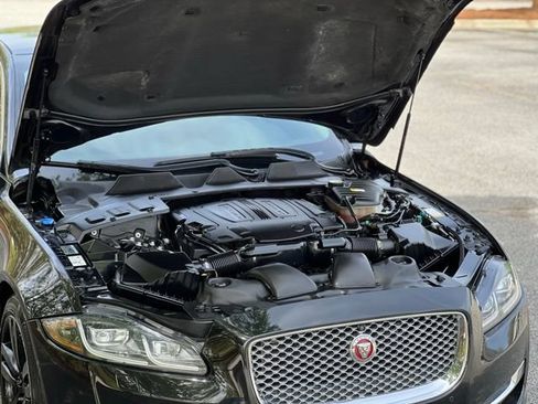 Used 2017 Jaguar XJ L Portfolio AWD/4WD image 43