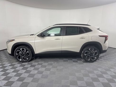 New 2026 Chevrolet Trax RS w/ Sunroof Package image 6