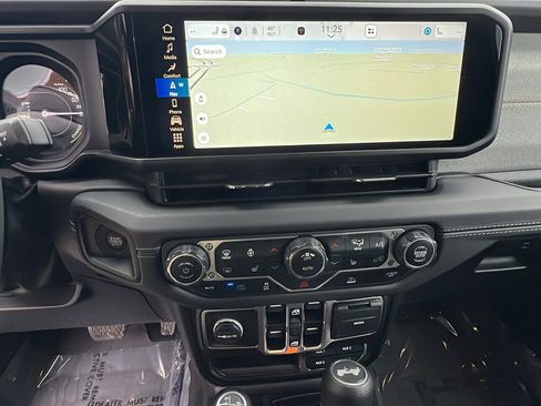 Used 2025 Jeep Wrangler Backcountry image 32