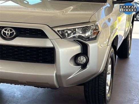 Used 2018 Toyota 4Runner SR5 image 10