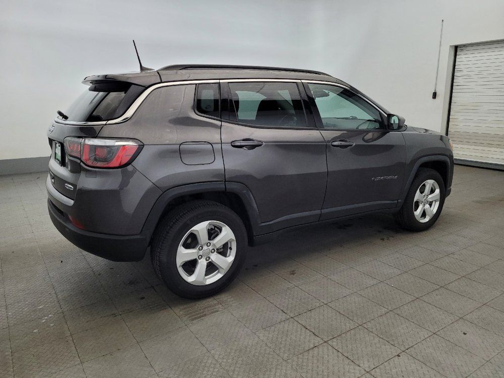 Used 2019 Jeep Compass Latitude w/ Cold Weather Group AWD/4WD image 10