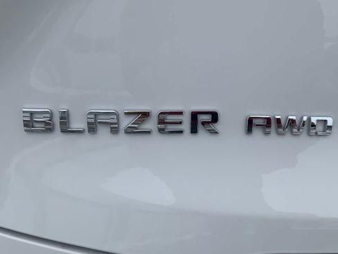 Used 2020 Chevrolet Blazer LT image 24