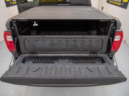 Used 2024 GMC Canyon AT4 AWD/4WD image 9