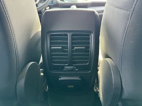 Used 2016 Ford Escape SE w/ Equipment Group 201A AWD/4WD image 7