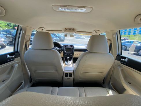 Used 2011 Volkswagen Jetta TDI FWD image 14