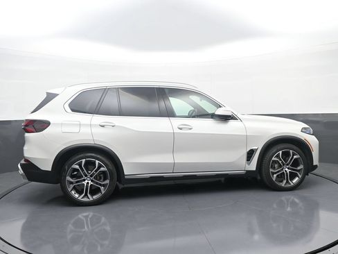 New 2026 BMW X5 xDrive40i AWD/4WD image 8