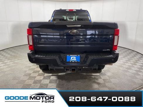 Certified 2022 Ford F350 Lariat w/ Black Appearance Package image 6