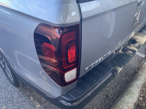 Used 2019 Honda Ridgeline RTL image 11