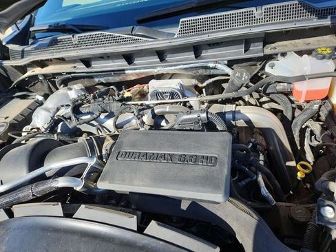 Certified 2024 Chevrolet Silverado 3500 LTZ image 28