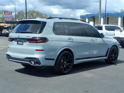 Used 2025 BMW X7 xDrive40i w/ M Sport Package image 22