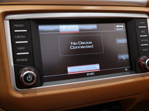 Used 2015 Ferrari California T image 39