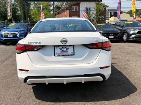 Used 2024 Nissan Sentra SV FWD image 6