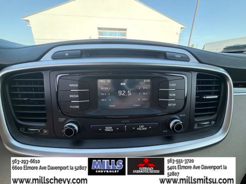 Used 2016 Kia Sorento AWD image 15