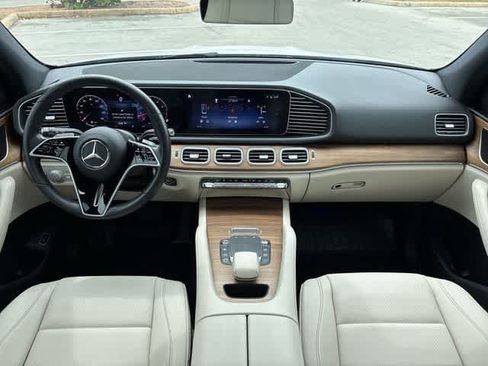 Used 2025 Mercedes-Benz GLE 350 4MATIC image 16