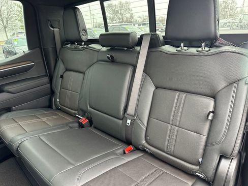 Used 2024 Chevrolet Silverado 1500 High Country w/ Z71 Off-Road Package image 12