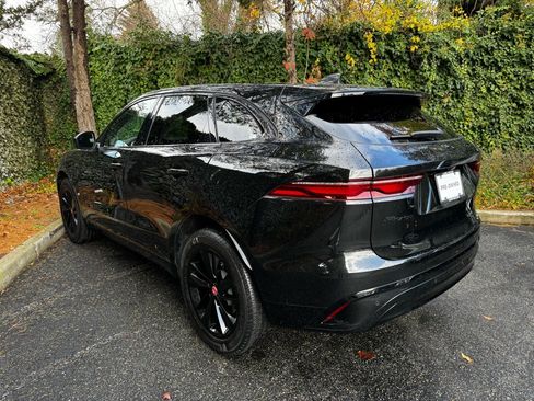 Used 2022 Jaguar F-PACE S image 5