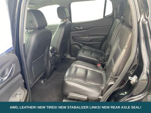 Used 2019 GMC Acadia SLT image 16