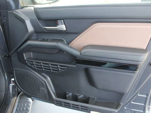 New 2026 Toyota 4Runner Limited AWD/4WD image 50