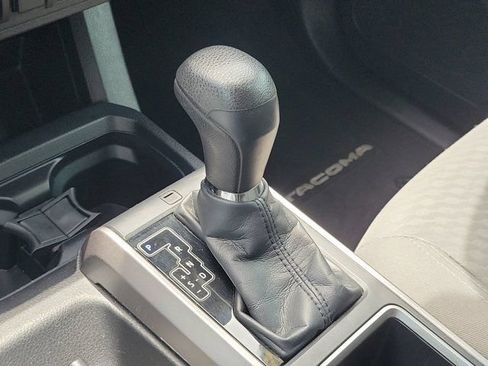 Used 2022 Toyota Tacoma SR5 w/ Technology Package RWD image 25