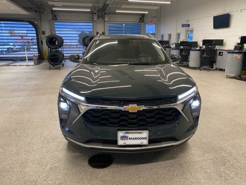 New 2026 Chevrolet Trax LT FWD image 2