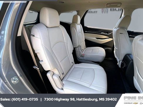 Used 2024 Buick Enclave Essence FWD image 20