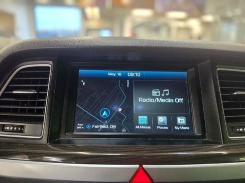 Used 2016 Hyundai Genesis 3.8 RWD image 12